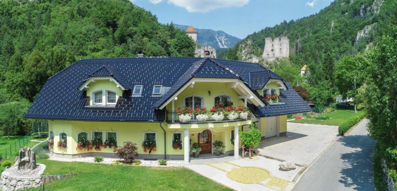 Apartment Grad Kamen *